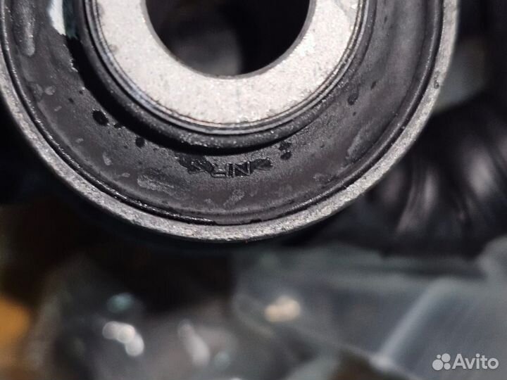 Сайлентблок верхнего рычага Mitsubishi L200 Pajero