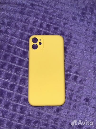 Чехлы на телефон iPhone 11