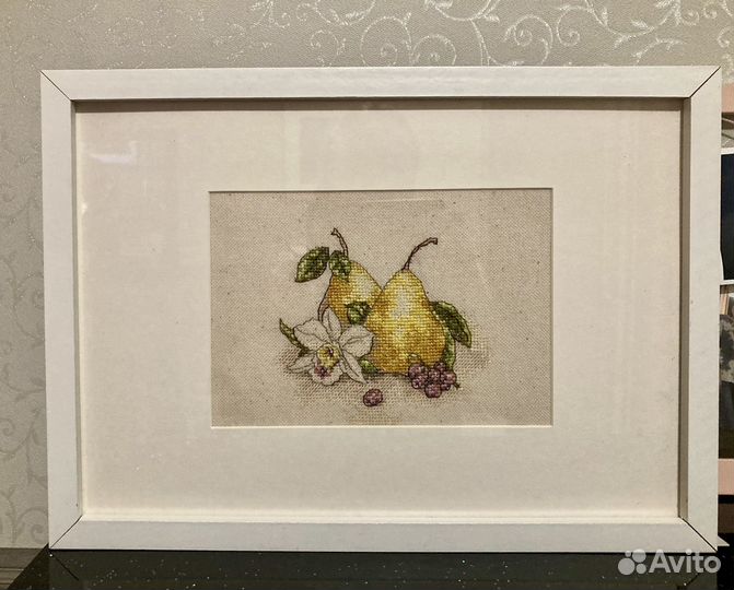 Вышитая работа, Груши с орхидеей