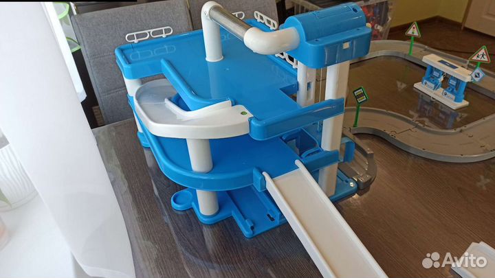 Парковка для машинок