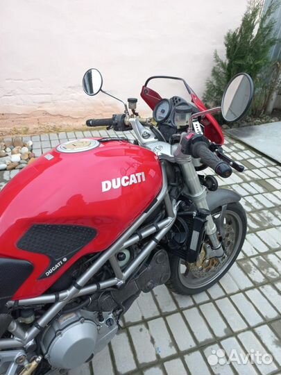 Ducati monster s4