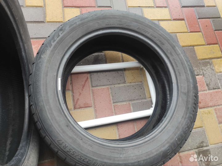 Bridgestone Playz PX 225/55 R17