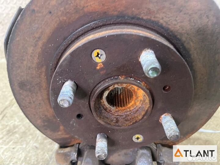 Ступица передняя правая honda FIT