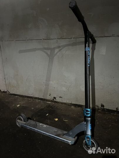 Трюковой самокат Tech team virus