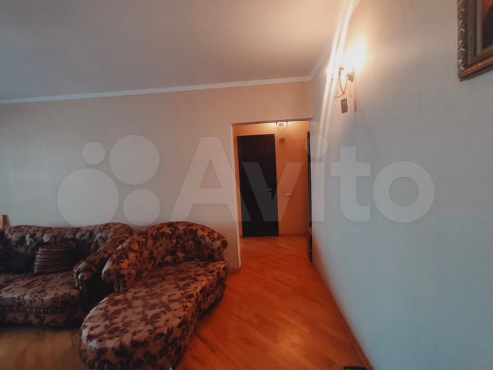 3-к. квартира, 74 м², 4/10 эт.