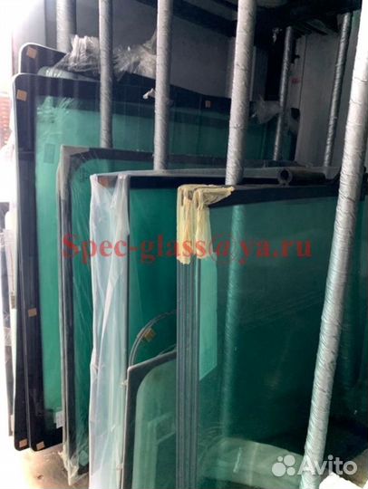 Caterpillar 428e/432e/434e/444e стекло лобовое