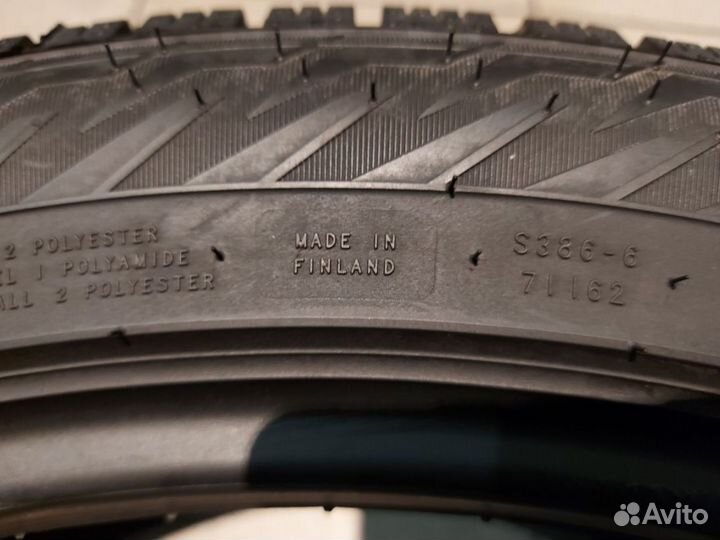 Nokian Tyres Hakkapeliitta R5 SUV 235/50 R21 104R