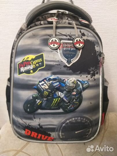 Школьный рюкзак