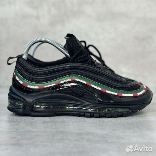 Nike Air Max 97 OG x Undefeated 37,5 EUR