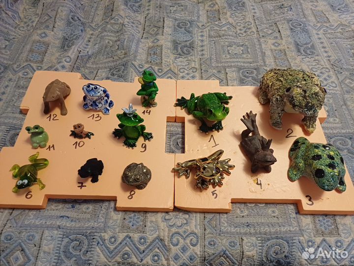 Коллекция лягушек