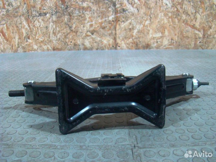 KIA Sportage 3 Домкрат