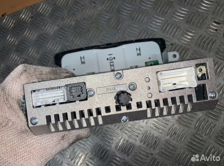 Магнитола Renault Sandero 2 поколение (2013-2020)