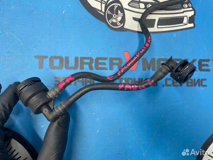 Трубка системы охлаждения Mercedes-Benz C-Class