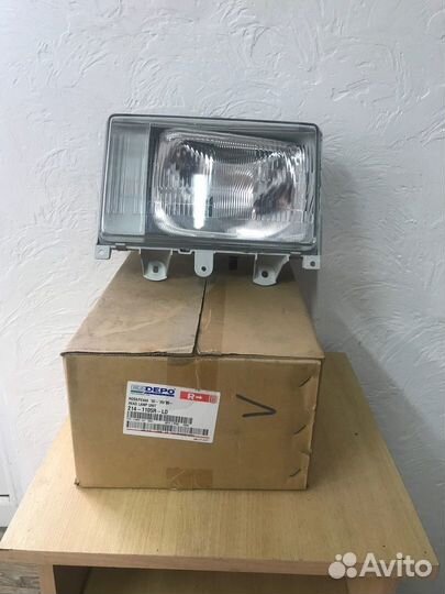 Фара depo основная правая 214-1105R-LD Mitsubishi