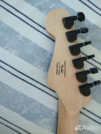 Fender squier bullet Stratocaster HT HSS BKM