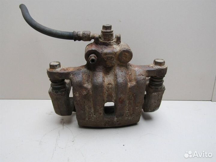 Суппорт задний правый Kia Sorento 2002-2009