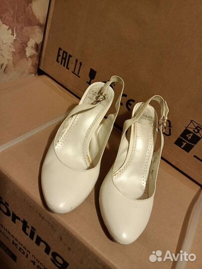 Босоножки женские 37 размер бу