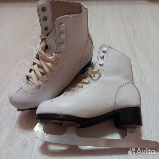 Коньки детские