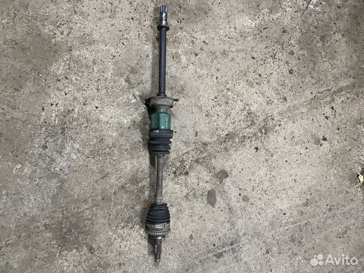 Правыйпередний привод