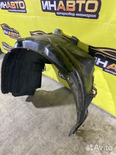 Подкрылок Mazda 3 BK 2003 перед. прав