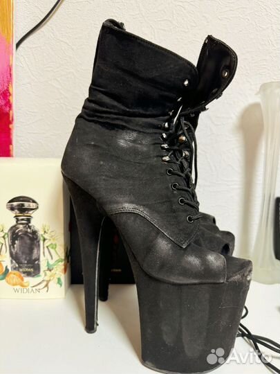 Стрипы pleaser тройки 8