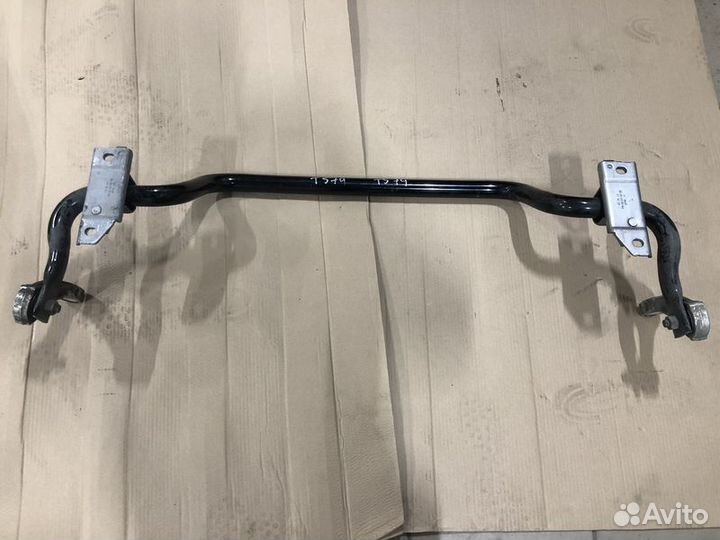 Стабилизатор передний Mercedes-Benz C-класс AMG