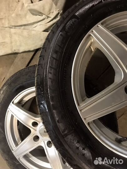 Michelin X-Ice 195/60 R15 92H
