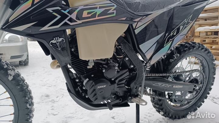 Мотоцикл XGZ KTX-mini-CB300