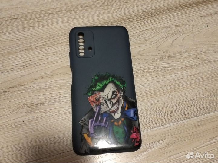 Чехлы на телефоны