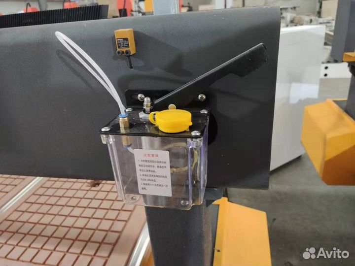 Фрезерный станок с чпу 1325 из наличия