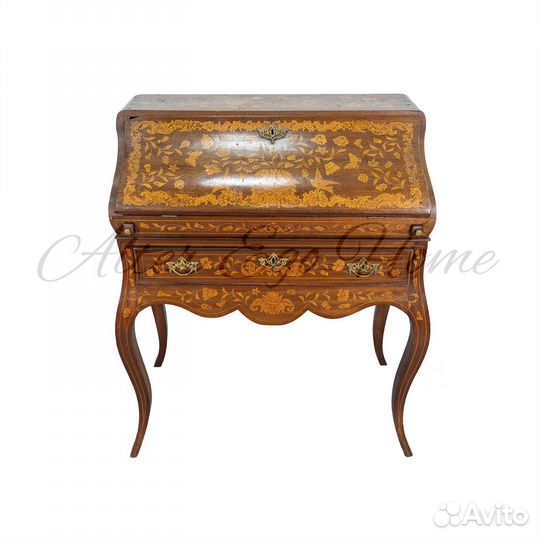 Наборный секретер в стиле неорококо 1850-х гг