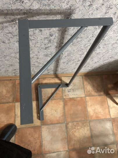 Турник настенный