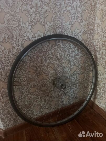 Шоссейные колёса на трубках