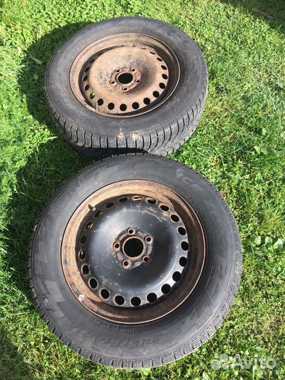 Pirelli Ice Zero FR 215/60 R16 99