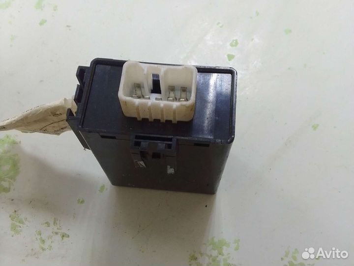 Реле аккумулятора Chevrolet Aveo