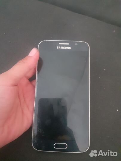 Телефон Samsung