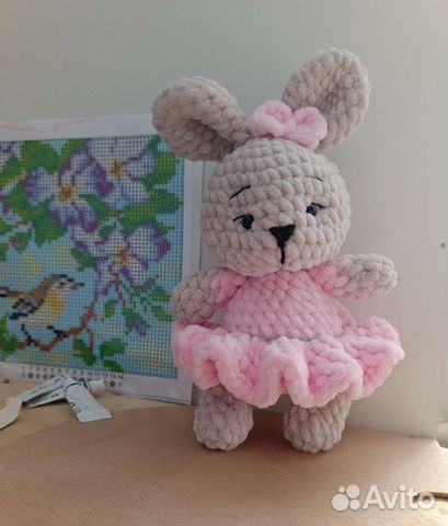 Зайчик плюшевый