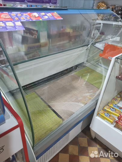 Холодильная витрина бу
