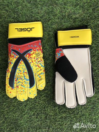 Перчатки вратарские футбольные ONE Wizard AL3 Flat