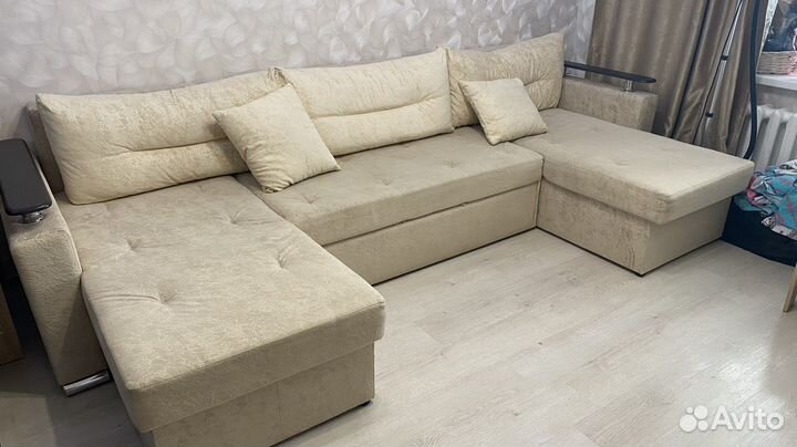 Большой угловой диван бу