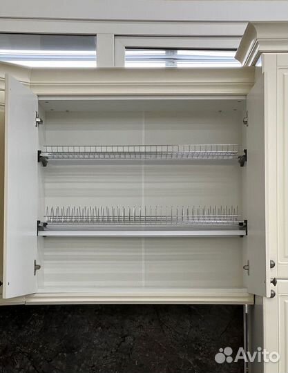 Кухня угловая Элегия 3,05 на 1,5 метра Фабрика