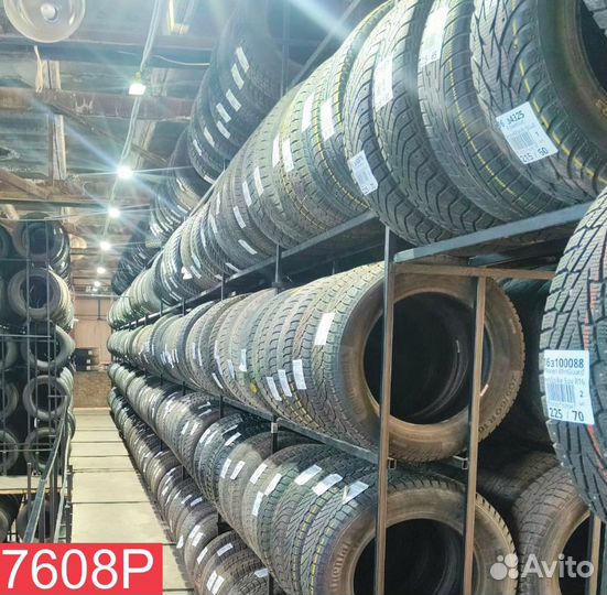 Kumho WinterCraft SUV Ice WS31 205/60 R16 92M