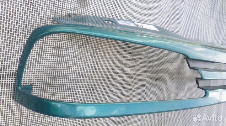 Пежо 806 решетка передняя