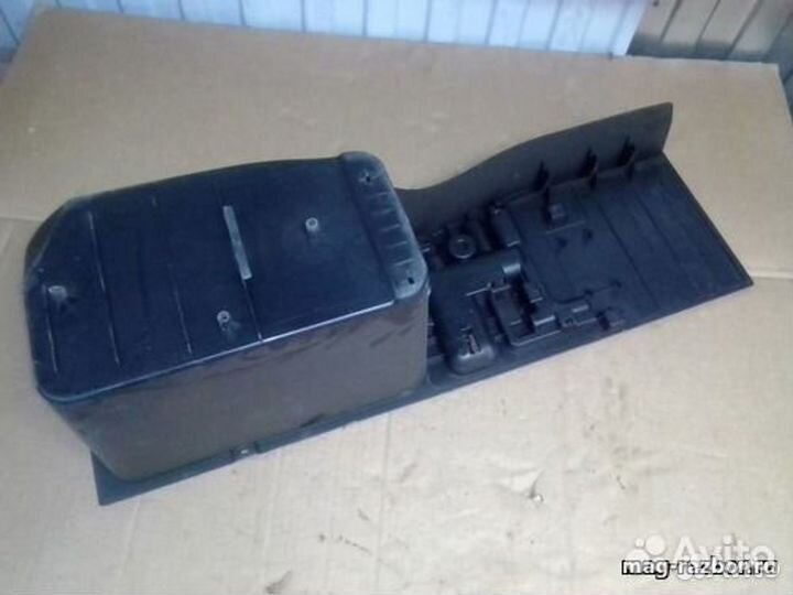 Крепление акб BMW X6 E71 багажника