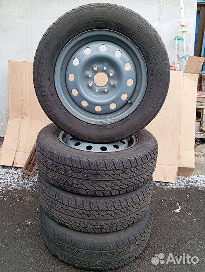 Резина r14 летняя с штампами на Ваз