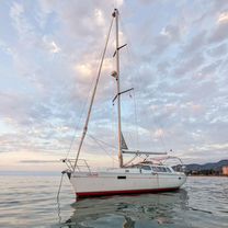 Парусная яхта Beneteau Oceanis 37, Батуми