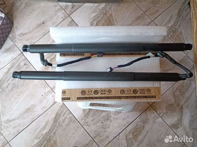 Амортизатор крышки багажника Тигуан 2 купить в Москве VAG 5NA827851A ...