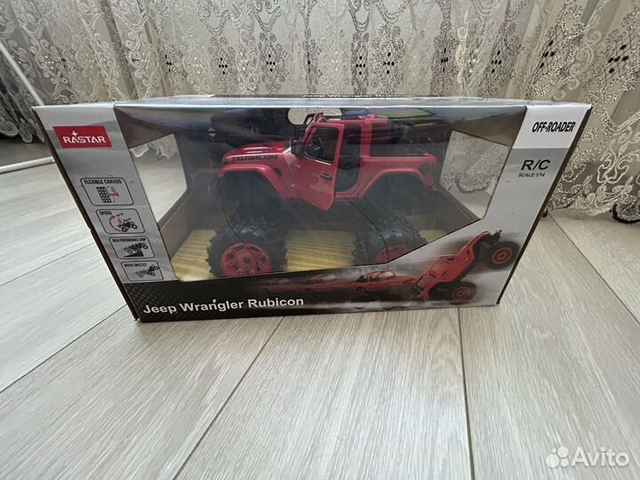 Машина на пульте управления новая