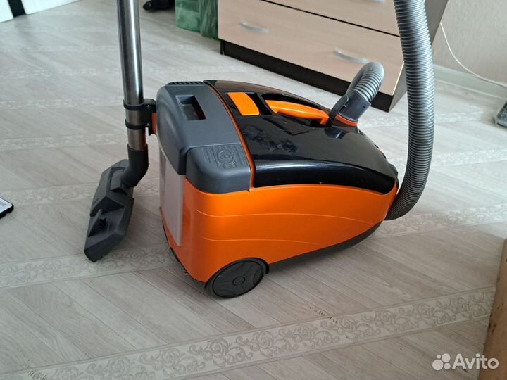 Моющий пылесос Thomas tiger