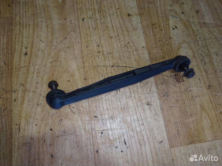 Стойка переднего стабилизатора Opel Astra H / Fam